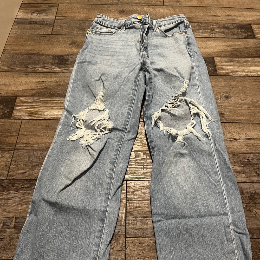 Universal Thread Jeans